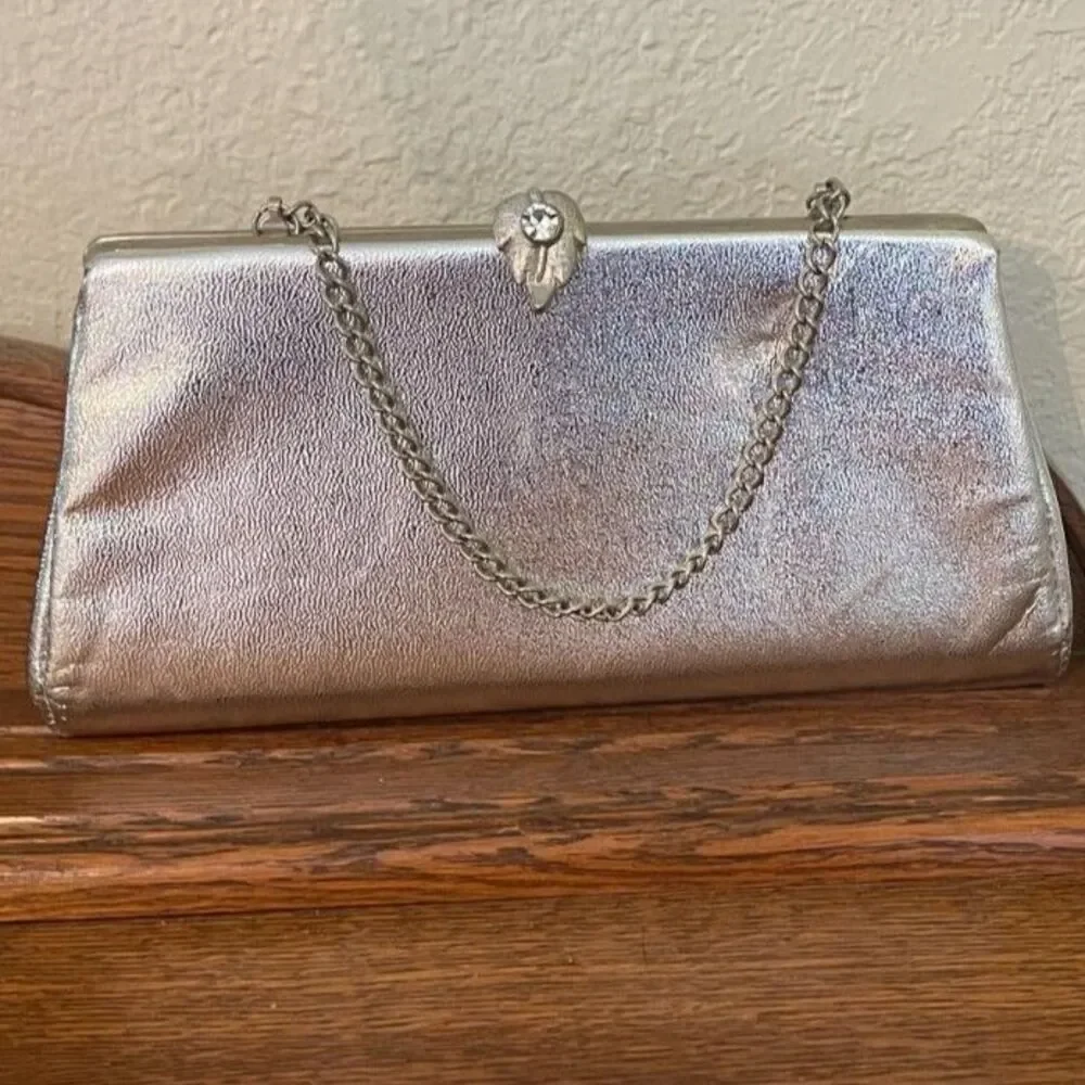 Vintage 60s Silver Metallic Clutch Bag Rhinestone Kiss Lock Leaf Closure Formal